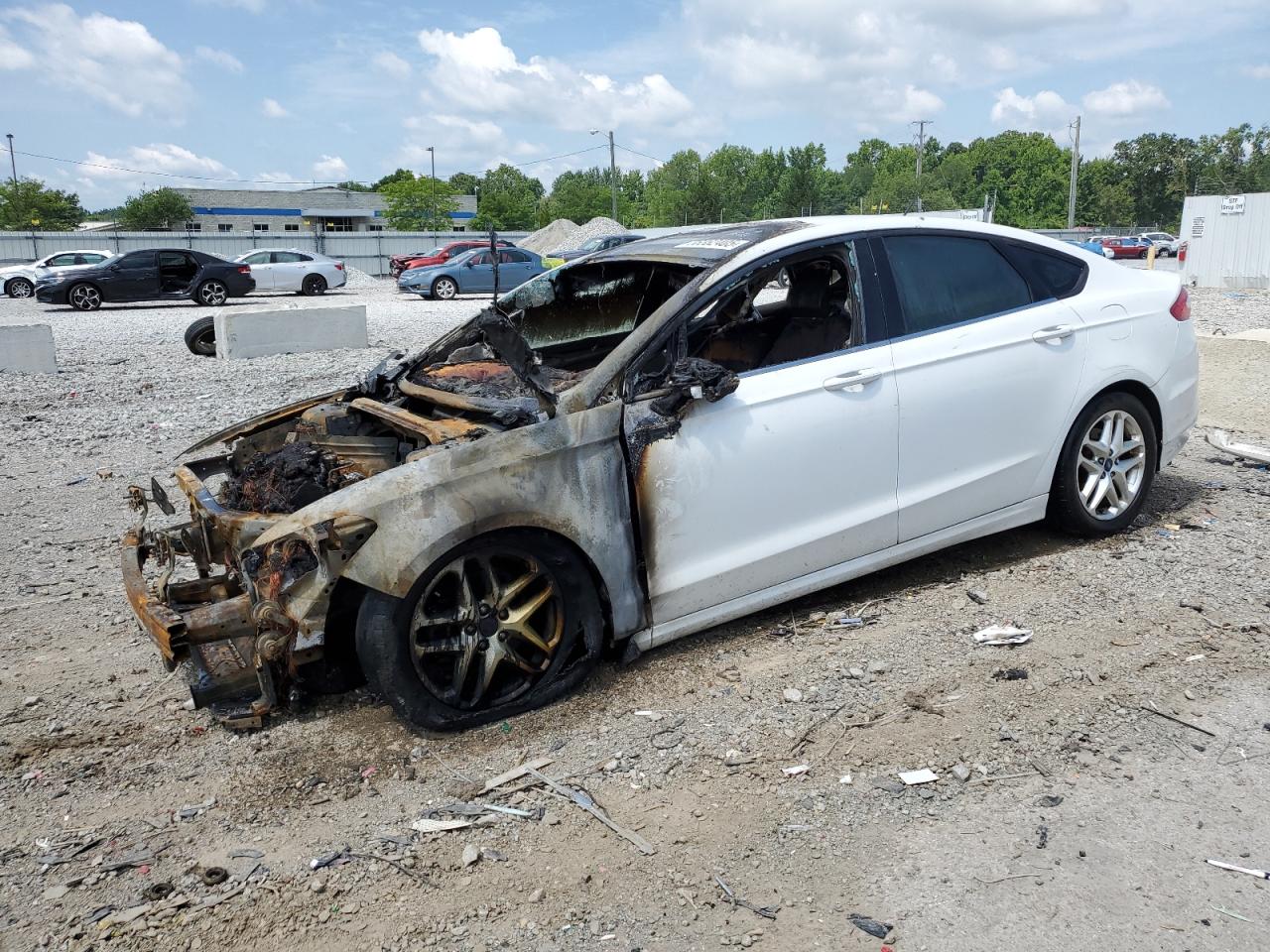 FORD FUSION SE