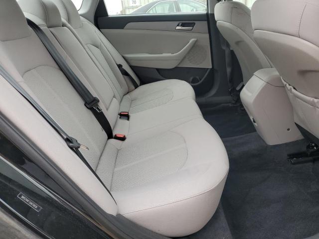 2018 HYUNDAI 260 5NPE24AF7JH670658