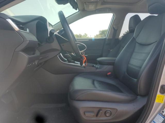 2019 TOYOTA RAV4 XLE P - JTMA1RFV9KD039173