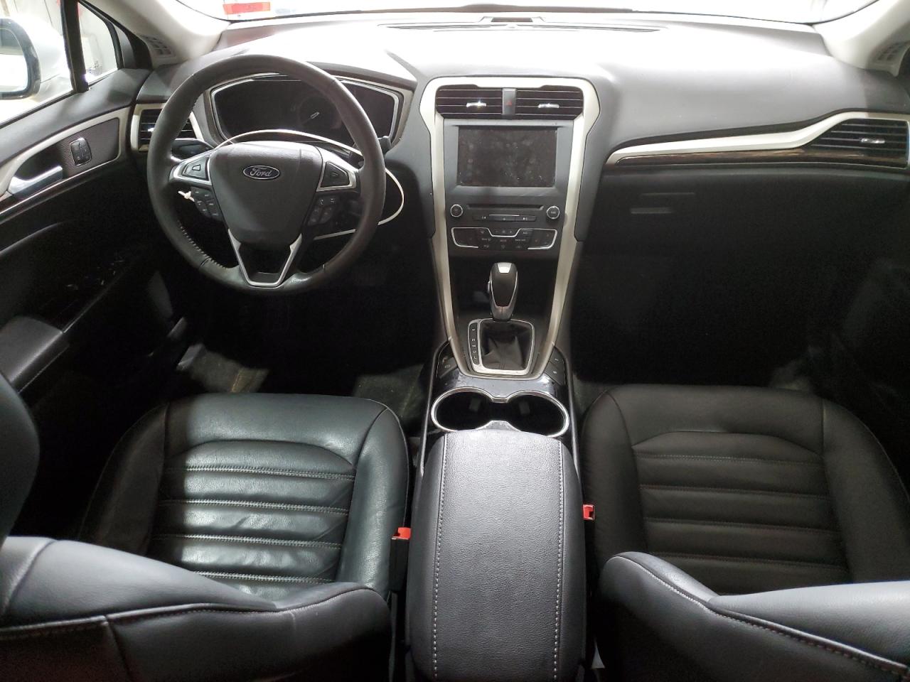 Ford Fusion se 2016