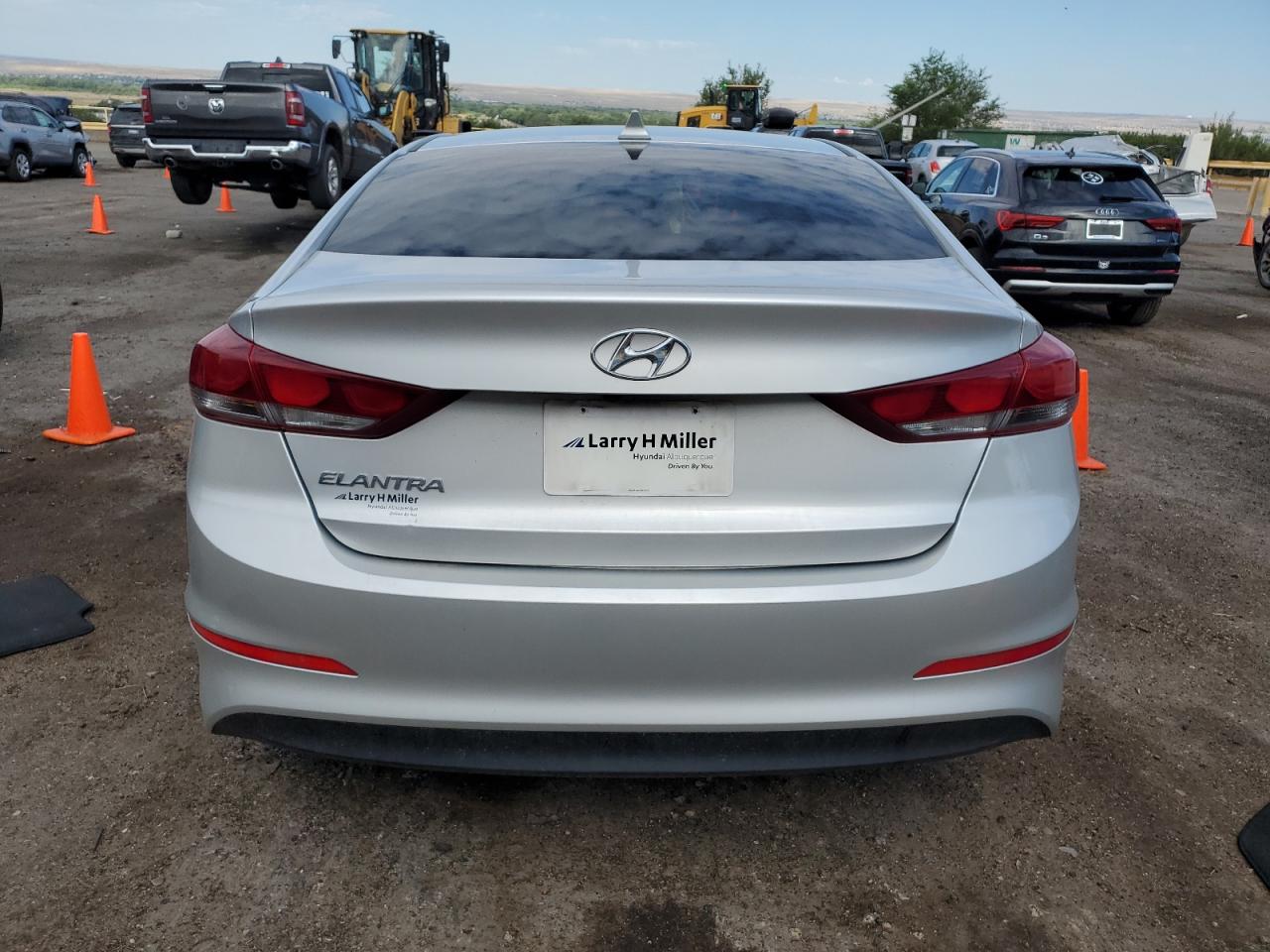 HYUNDAI ELANTRA SEL