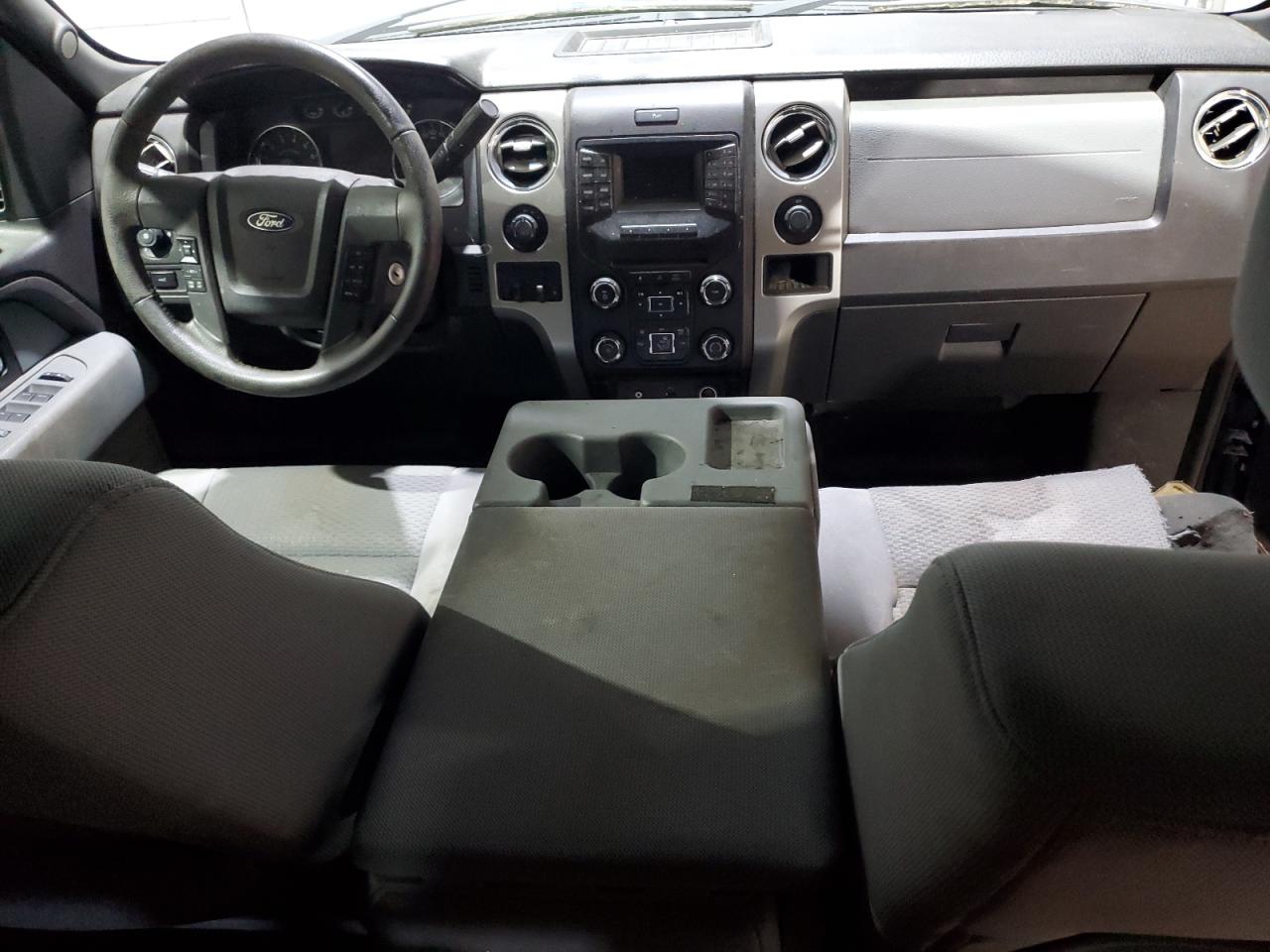 FORD F-150 SUPER CAB