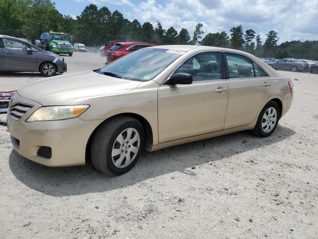 TOYOTA CAMRY BASE