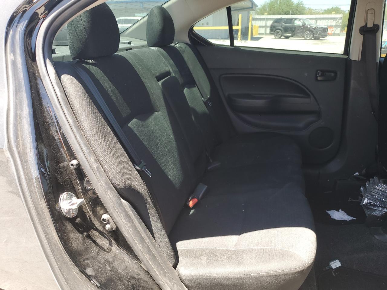 MITSUBISHI MIRAGE G4 ES