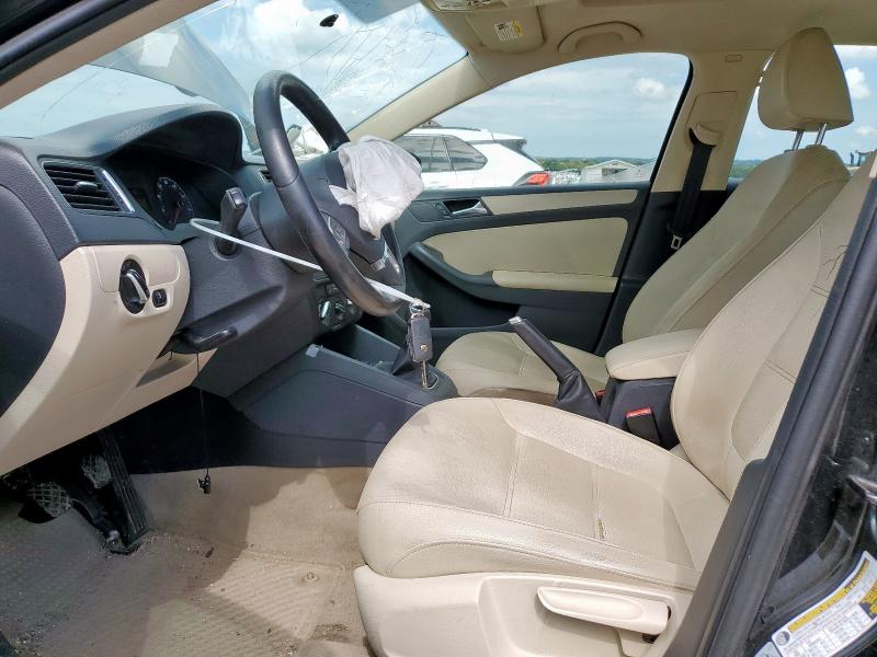 2011 VOLKSWAGEN JETTA SE - 3VWBX7AJ4BM392238