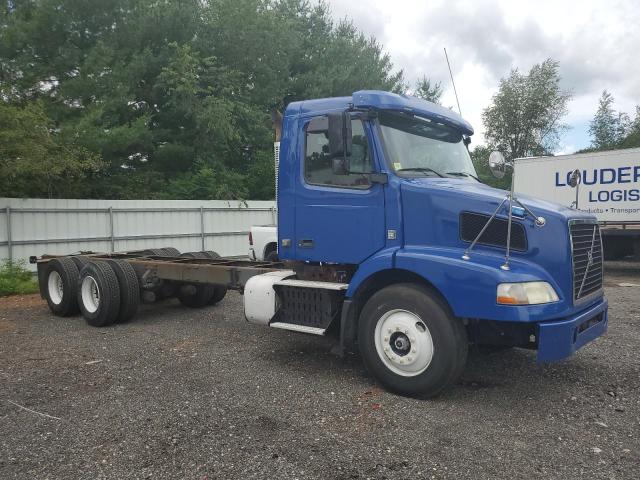 VOLVO VNM 2014 blue conventi diesel 4V5MC9DF4EN159853 photo #1