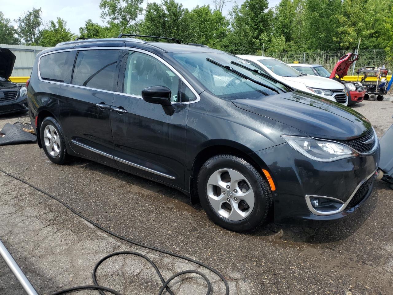 CHRYSLER PACIFICA TOURING L PLUS
