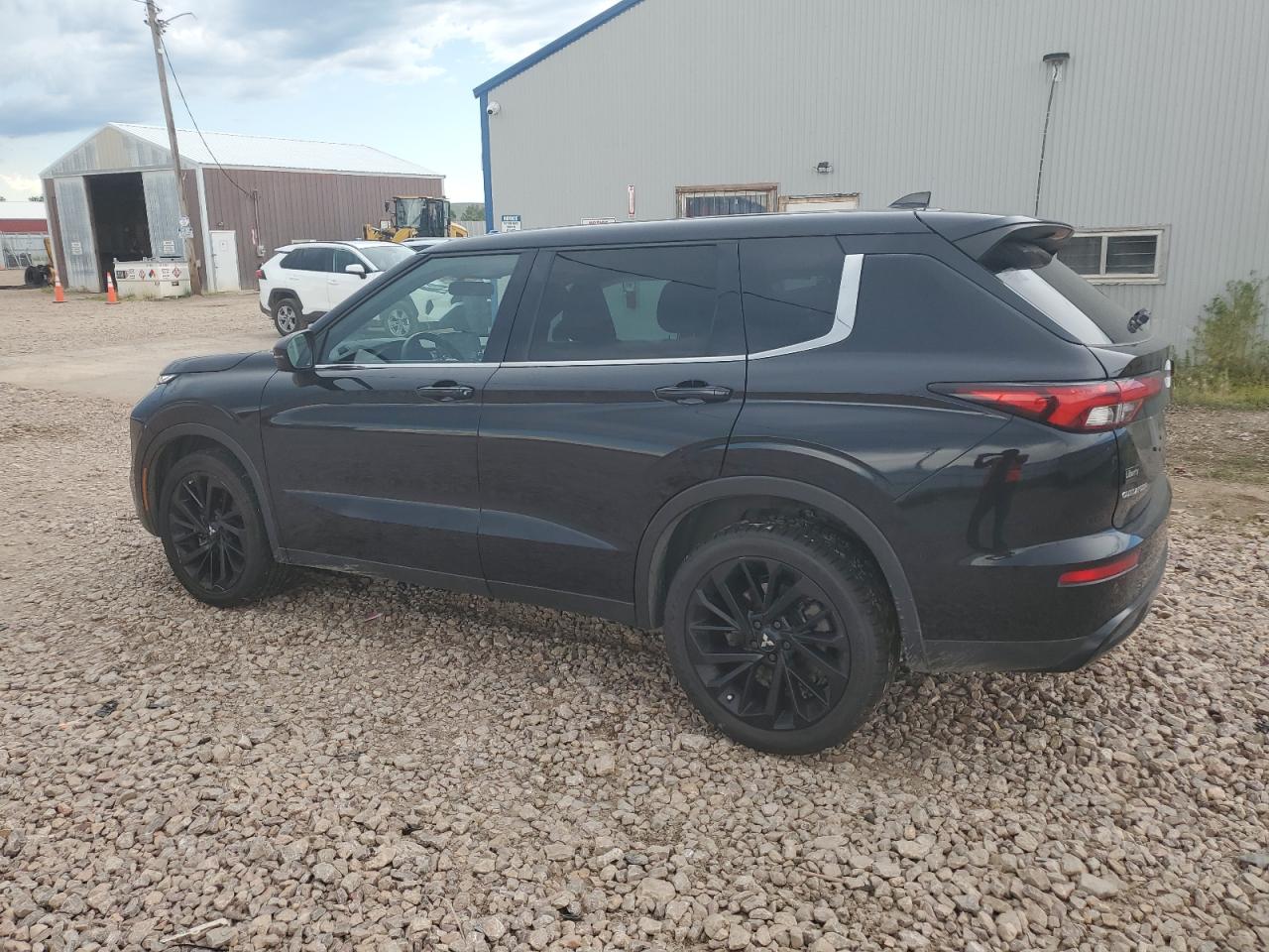 MITSUBISHI OUTLANDER SE