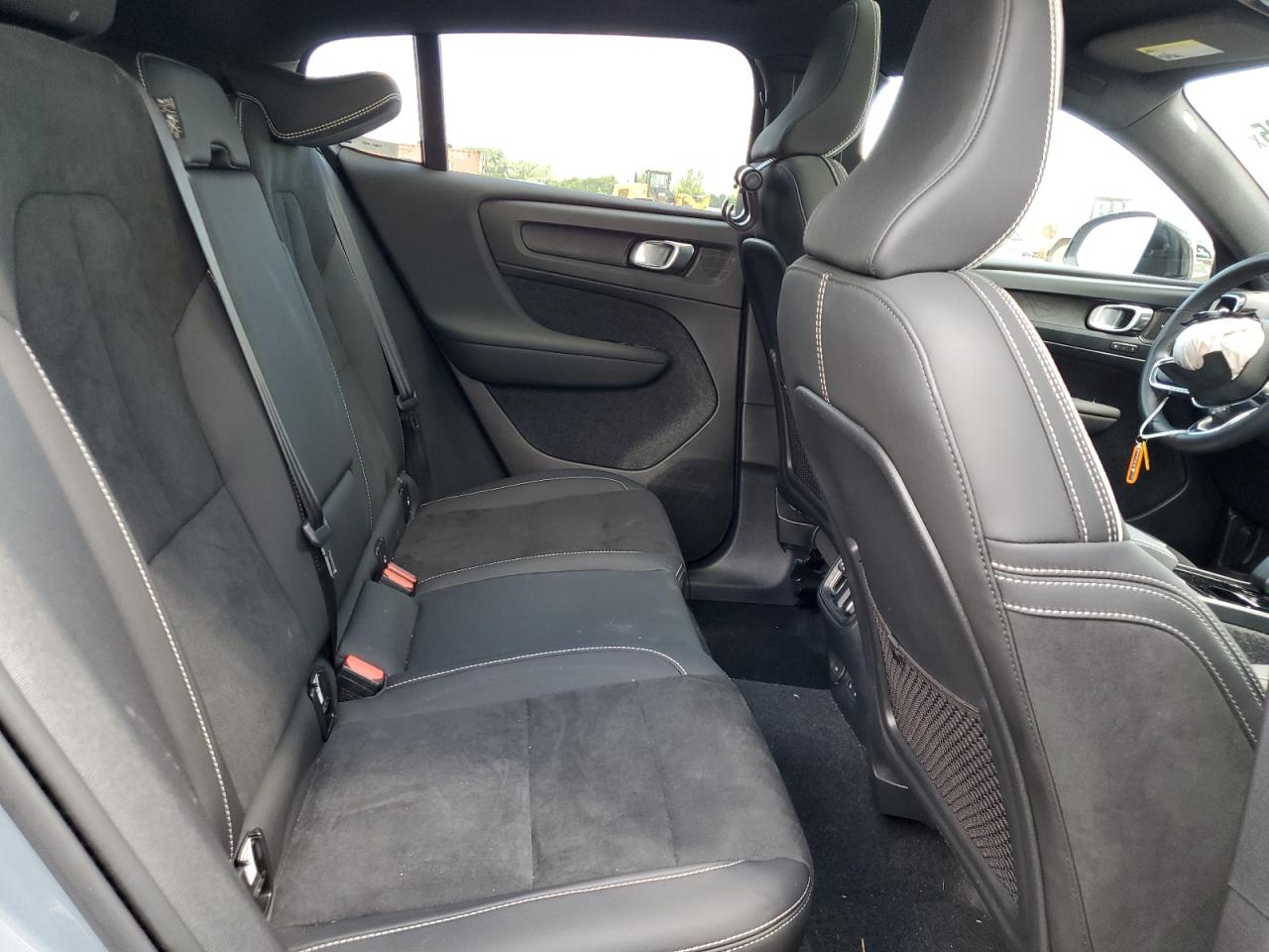 VOLVO C40 RECHARGE ULTIMATE