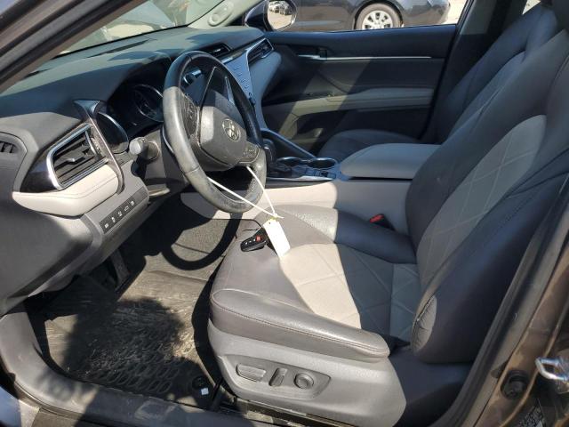 2018 TOYOTA CAMRY L 4T1B11HK2JU050356