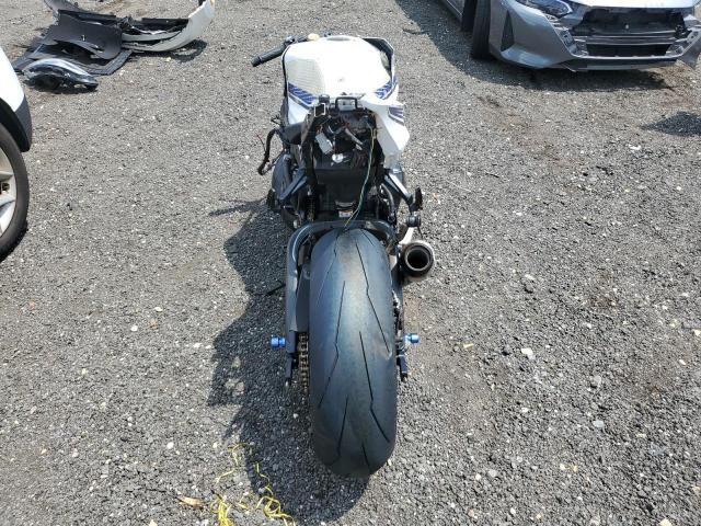 2018 SUZUKI GSX-R1000 JS1DM11BXJ2100229
