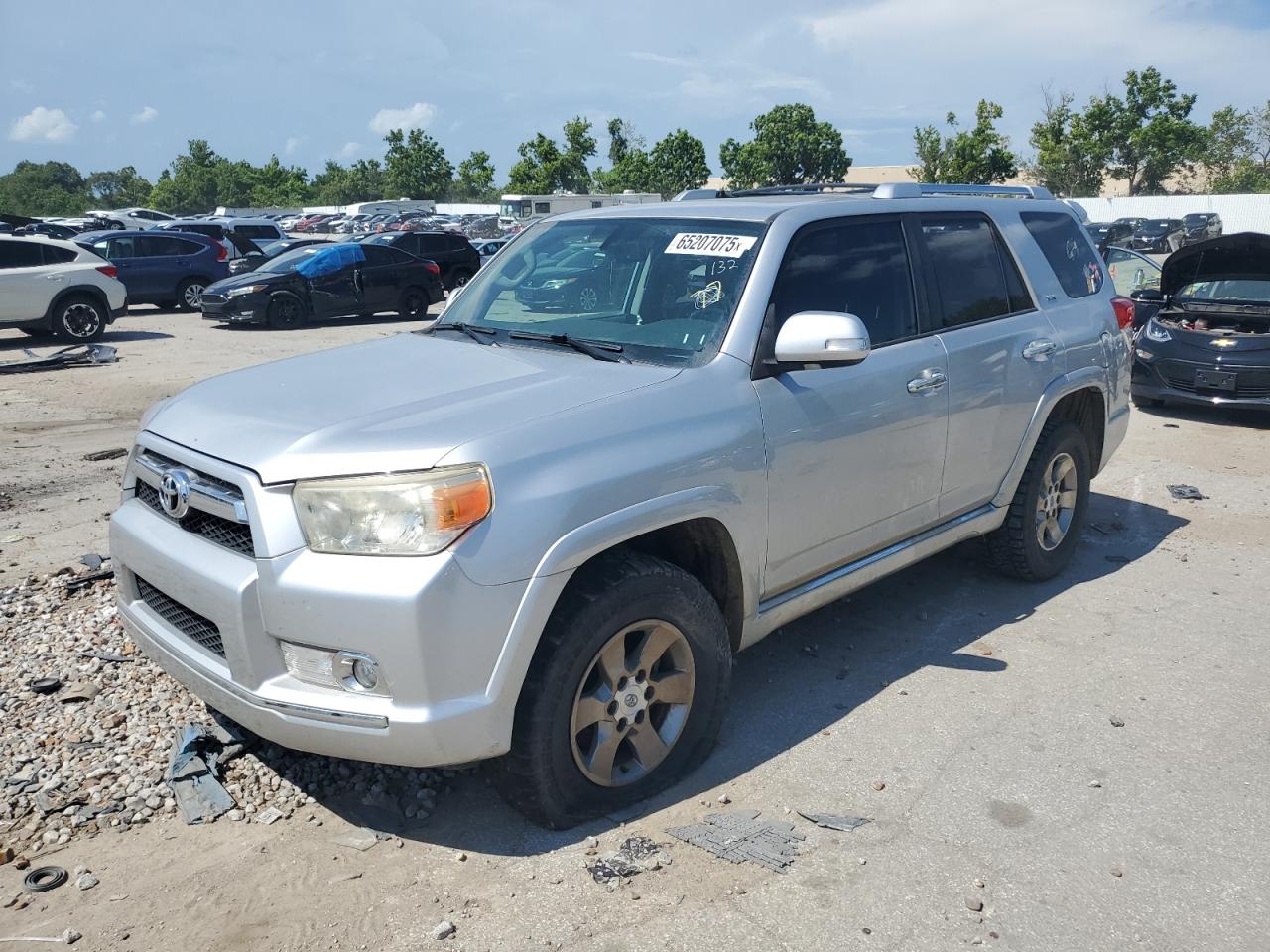 TOYOTA 4RUNNER SR5
