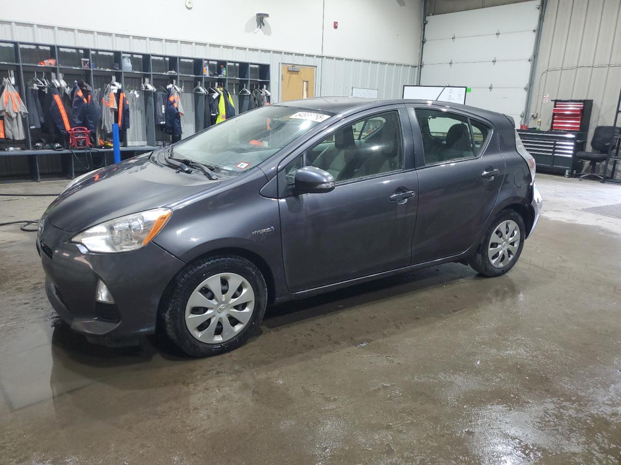 TOYOTA PRIUS C