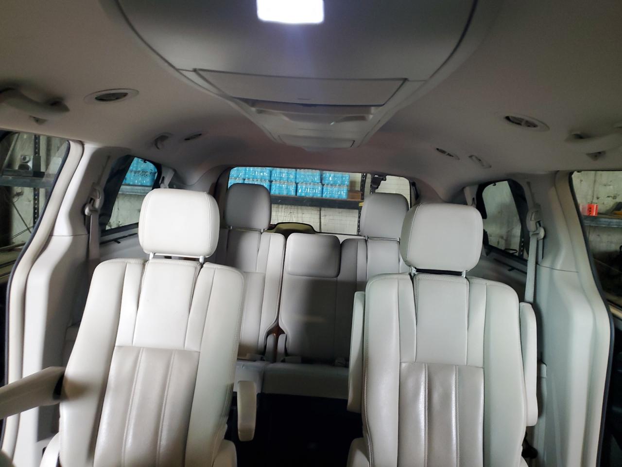 CHRYSLER TOWN & COUNTRY TOURING