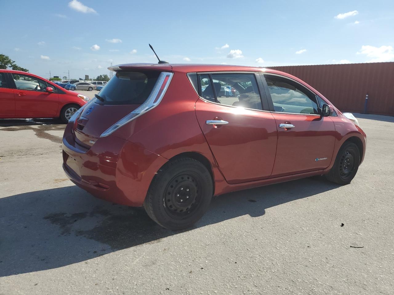 NISSAN LEAF S