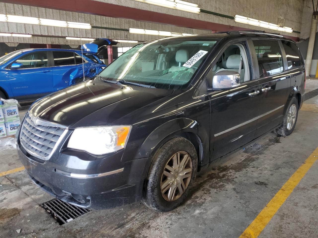 CHRYSLER TOWN & COUNTRY LIMITED