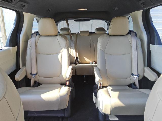 2022 TOYOTA SIENNA XLE 5TDYRKEC9NS112243