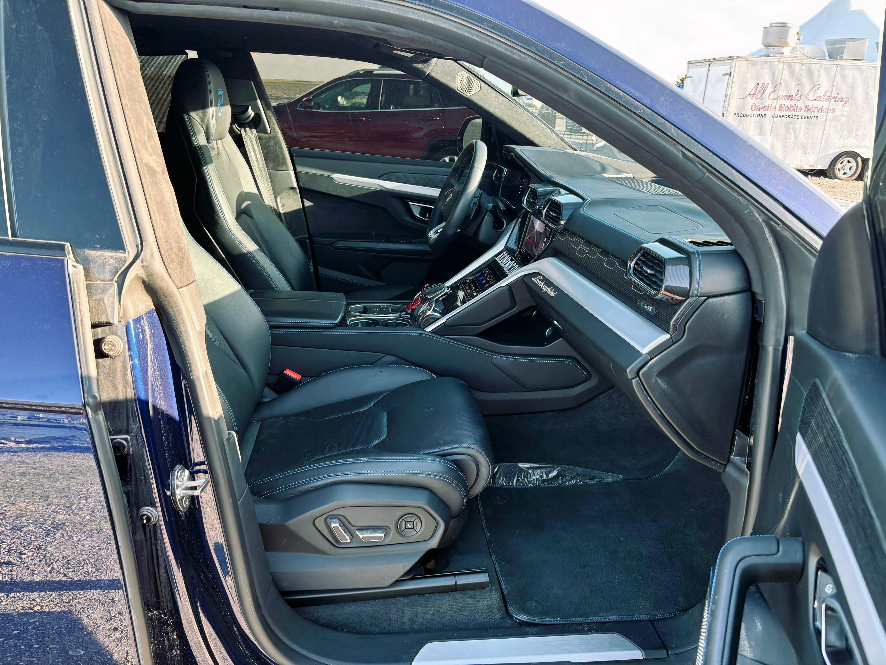 2019 LAMBORGHINI URUS ZPBUA1ZL7KLA02968