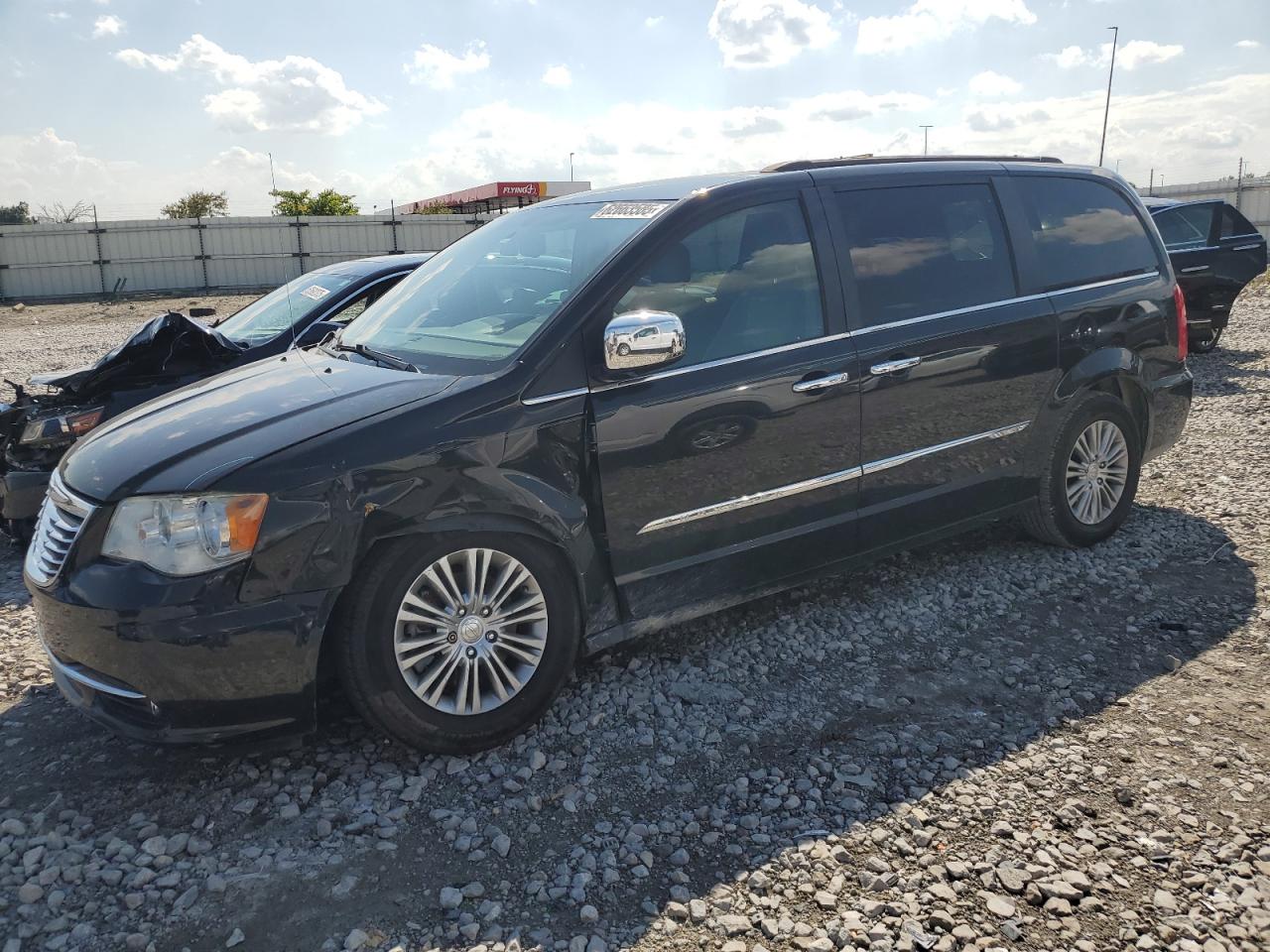 CHRYSLER TOWN & COUNTRY TOURING L