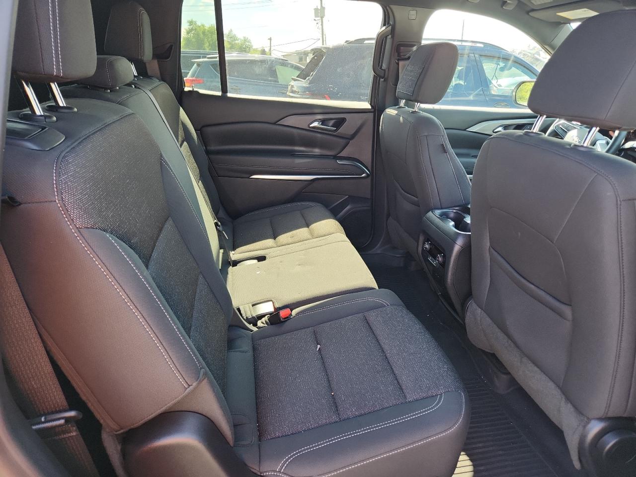 CHEVROLET TRAVERSE LS