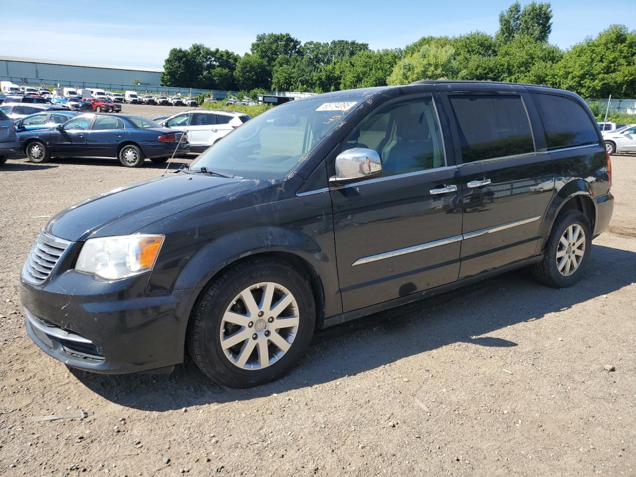 CHRYSLER TOWN & COUNTRY TOURING L
