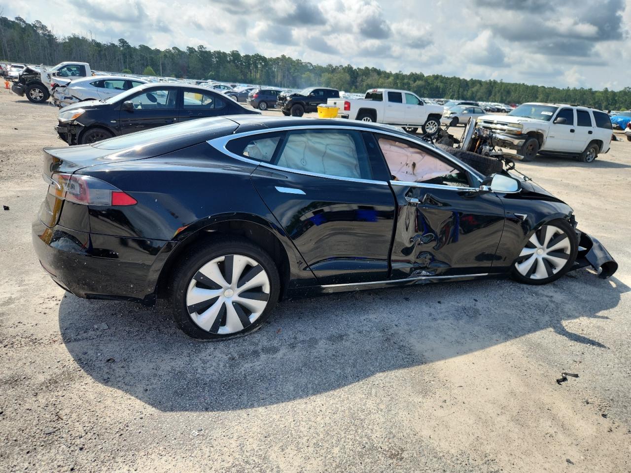 TESLA MODEL S