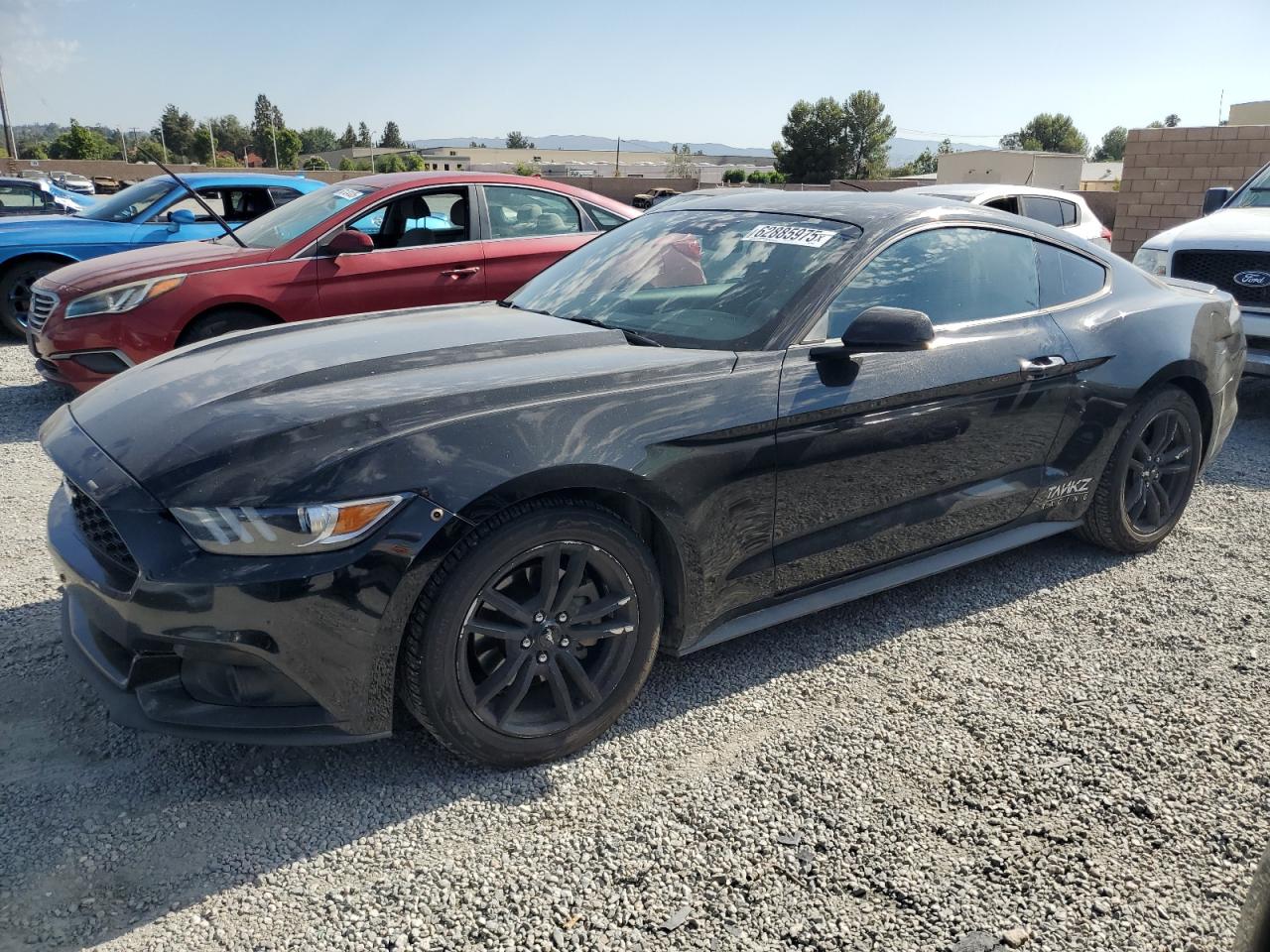 FORD MUSTANG
