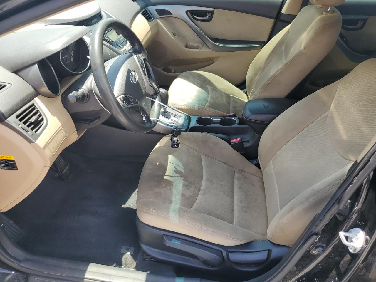 Hyundai Elantra gl 2013