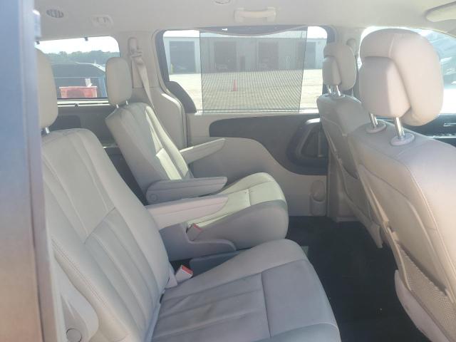 2015 CHRYSLER TOWN & COU 2C4RC1BG8FR629762