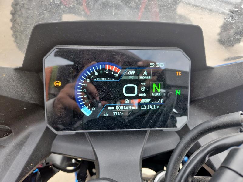 2024 SUZUKI GSX800 F JS1EM13B4R7101330