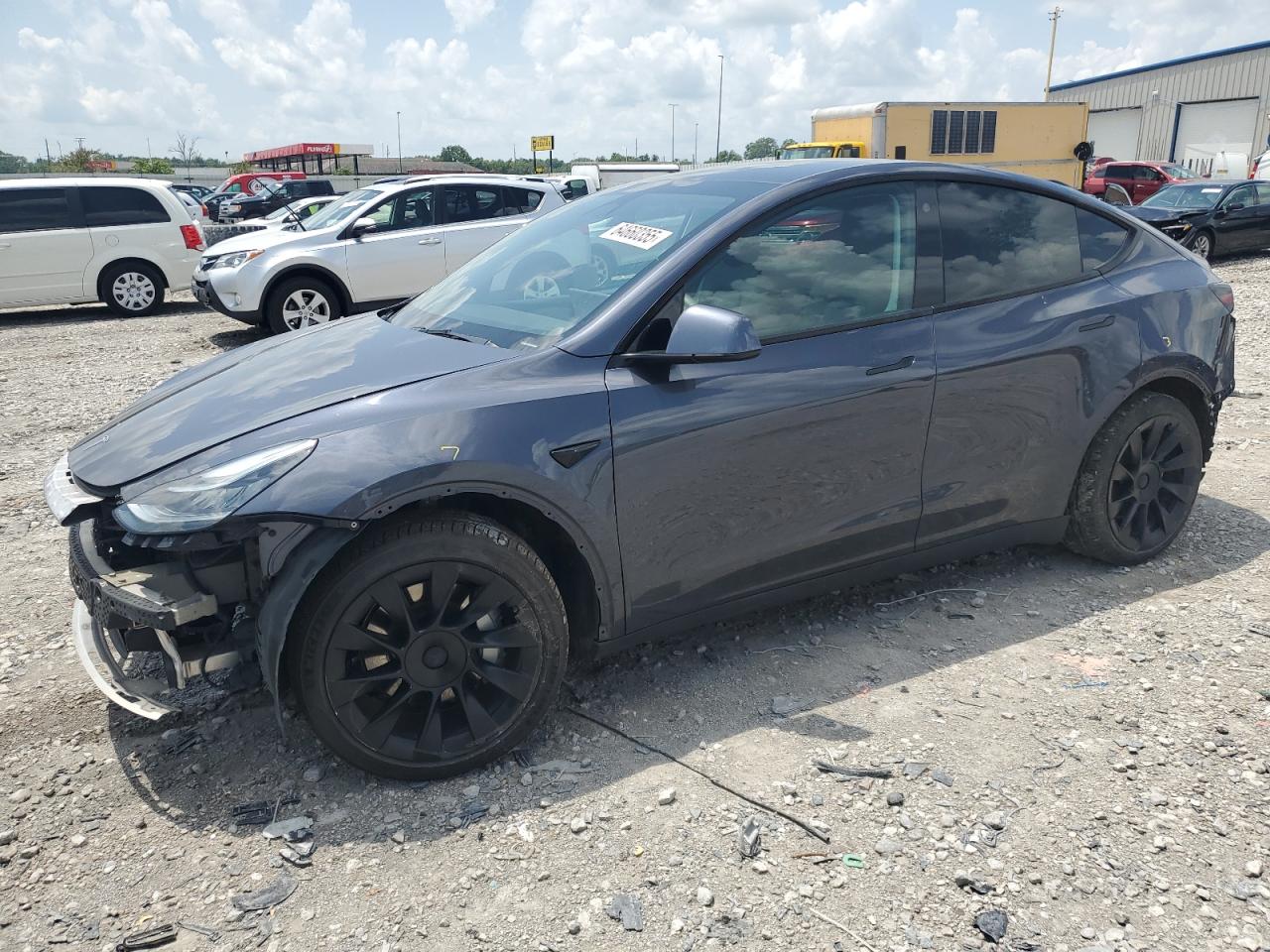 TESLA MODEL Y