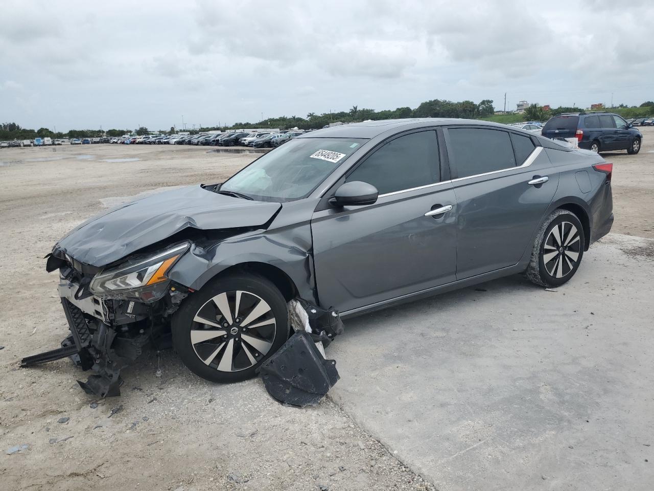 Lot #3319075257 2021 NISSAN ALTIMA SV