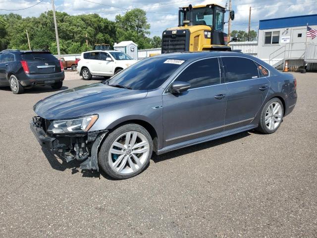 2017 VOLKSWAGEN PASSAT R-L 1VWDT7A30HC036529