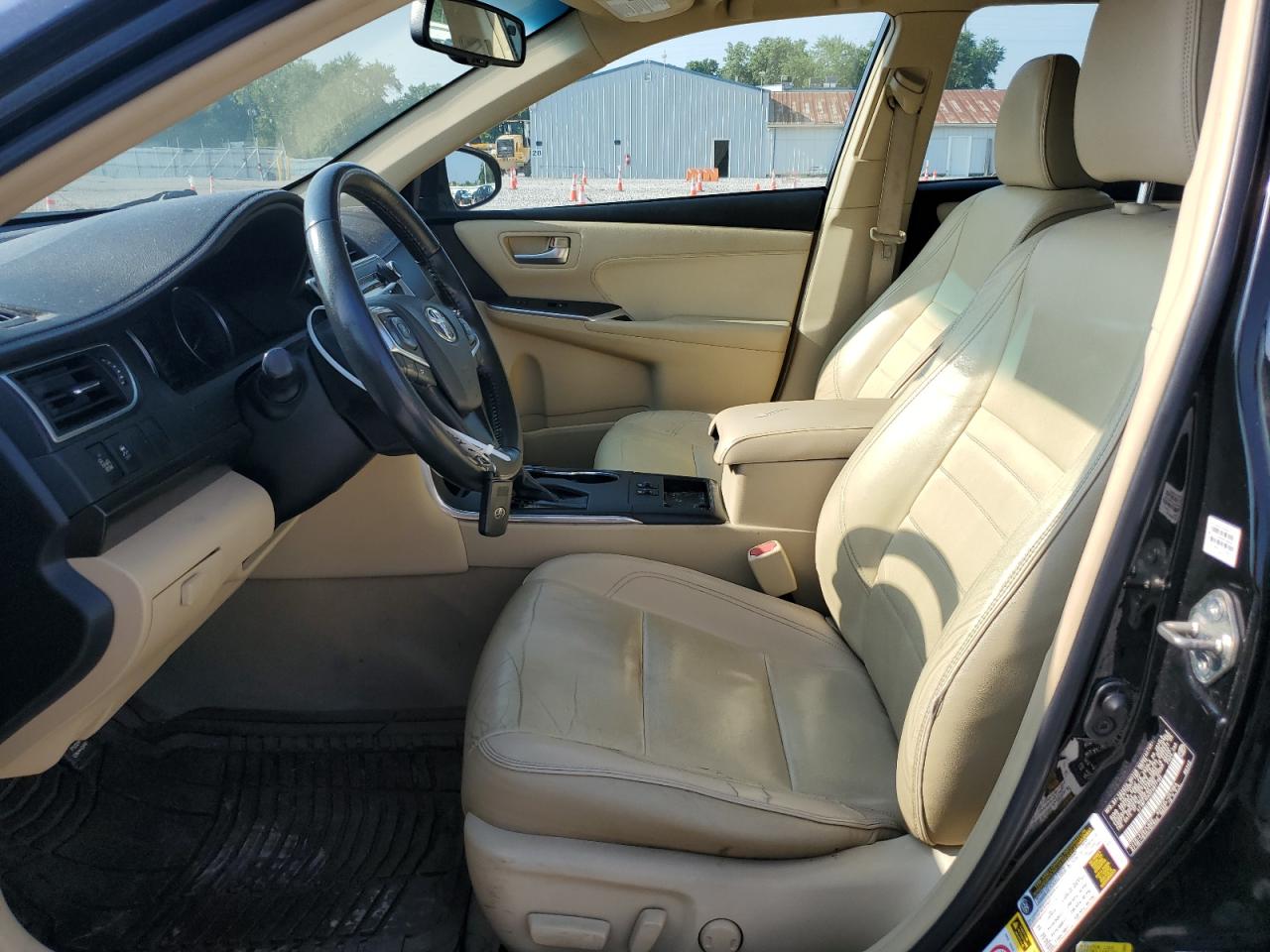 Toyota Camry le 2015