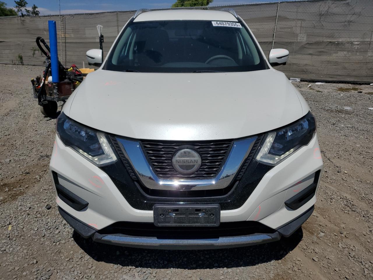 Nissan Rogue s 2018