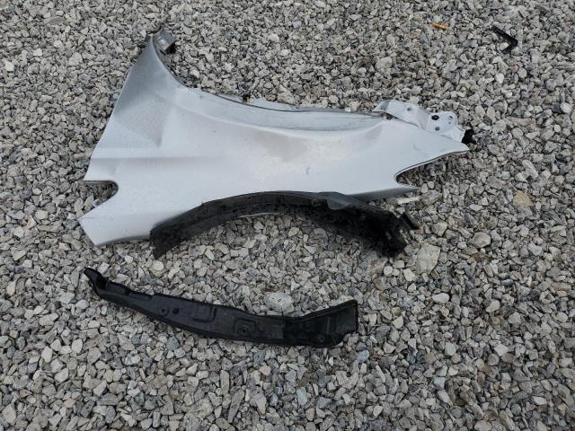 2018 TOYOTA RAV4 SE JTMJFREV4JJ249554