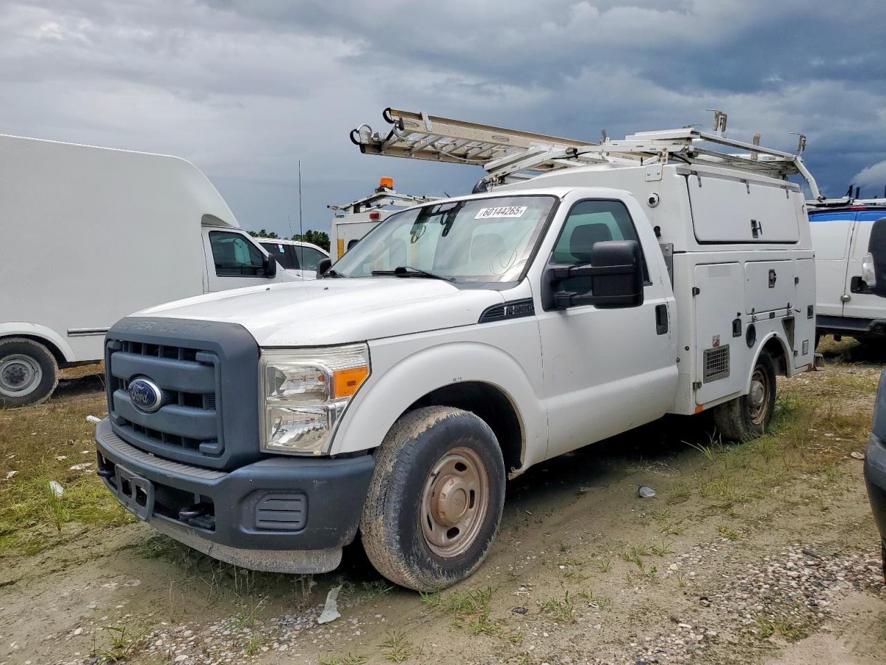 FORD F-350 SUPER DUTY