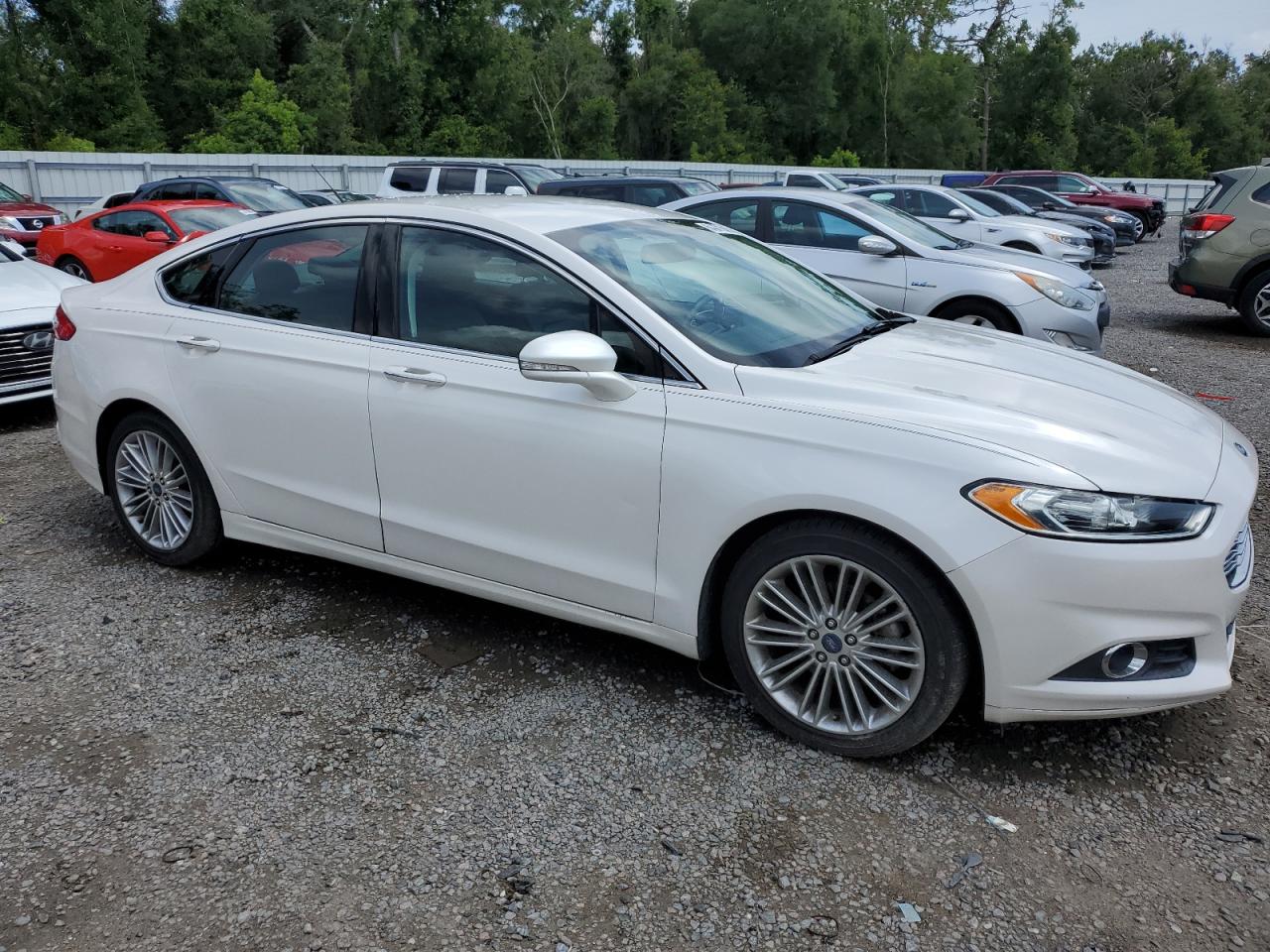 Ford Fusion se 2015
