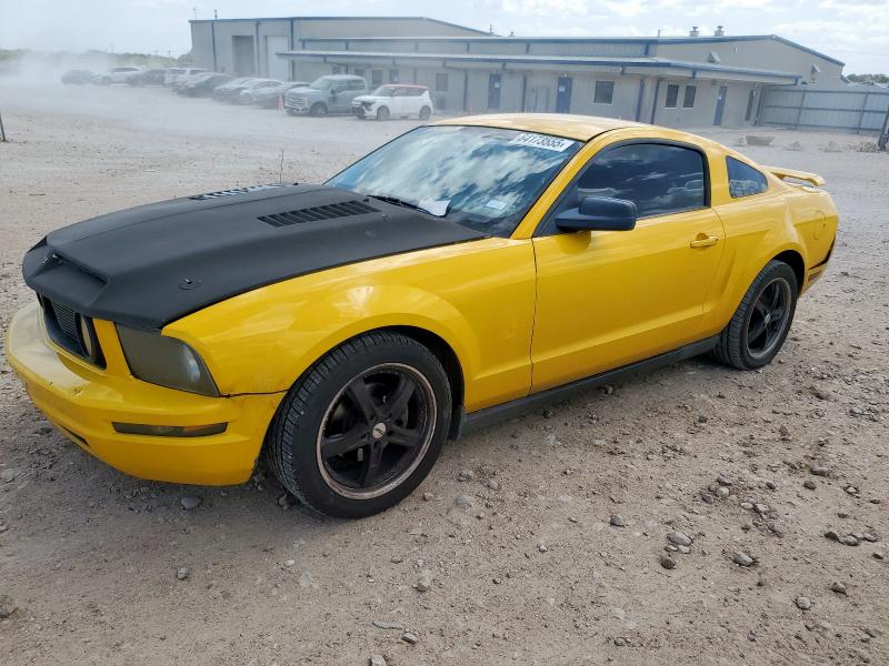 FORD MUSTANG