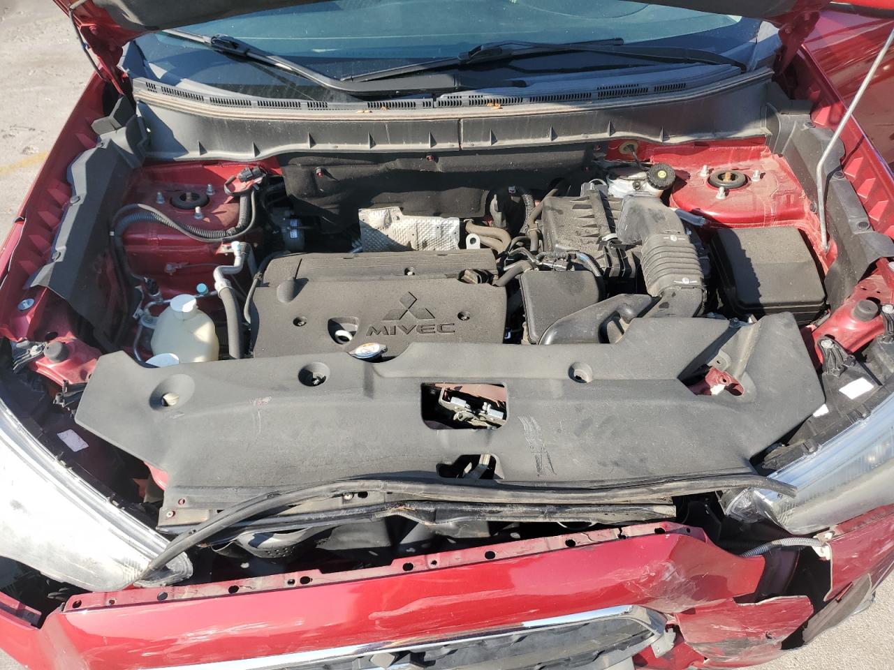 MITSUBISHI OUTLANDER SE