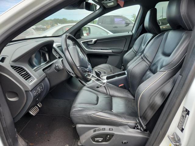 2015 VOLVO XC60 T6 R- YV4902RS4F2726901