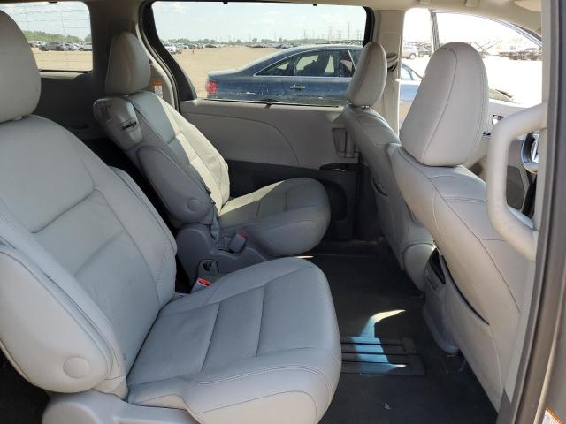 2017 TOYOTA SIENNA XLE - 5TDYZ3DC3HS861986