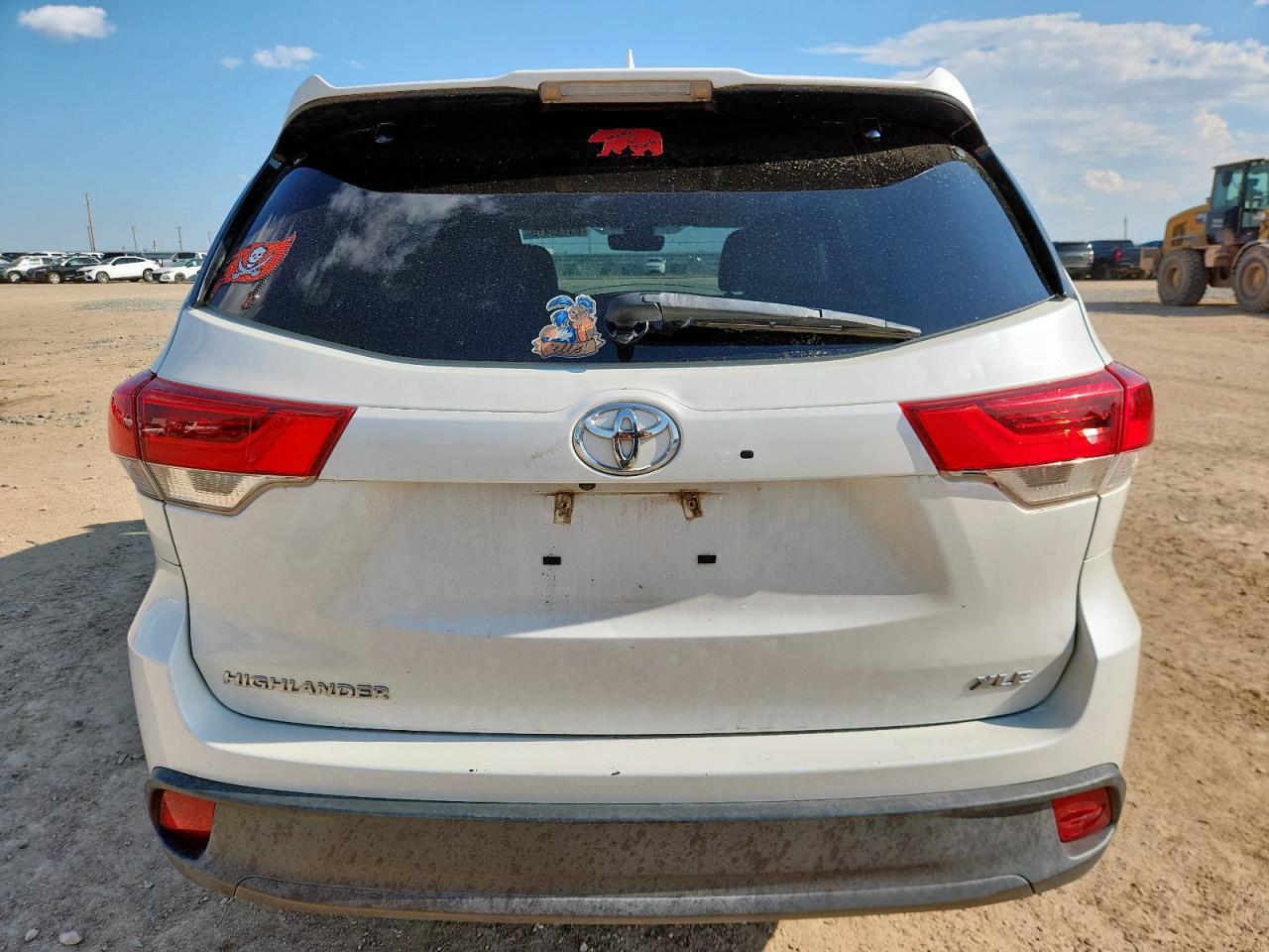 TOYOTA HIGHLANDER SE