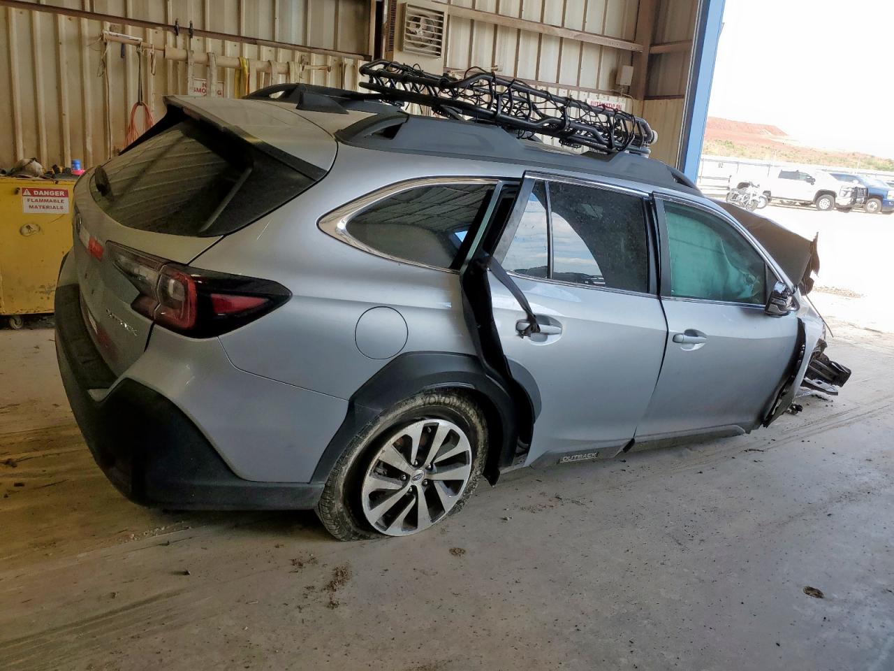 SUBARU OUTBACK PREMIUM