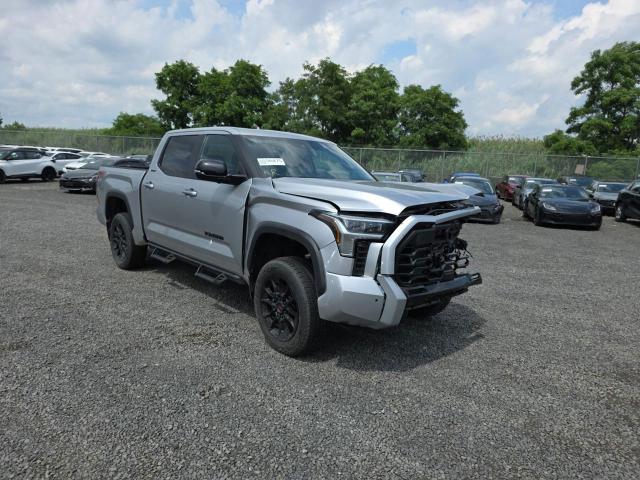 TOYOTA TUNDRA CRE 2025 silver  gas 5TFWA5DB1SX253094 photo #4
