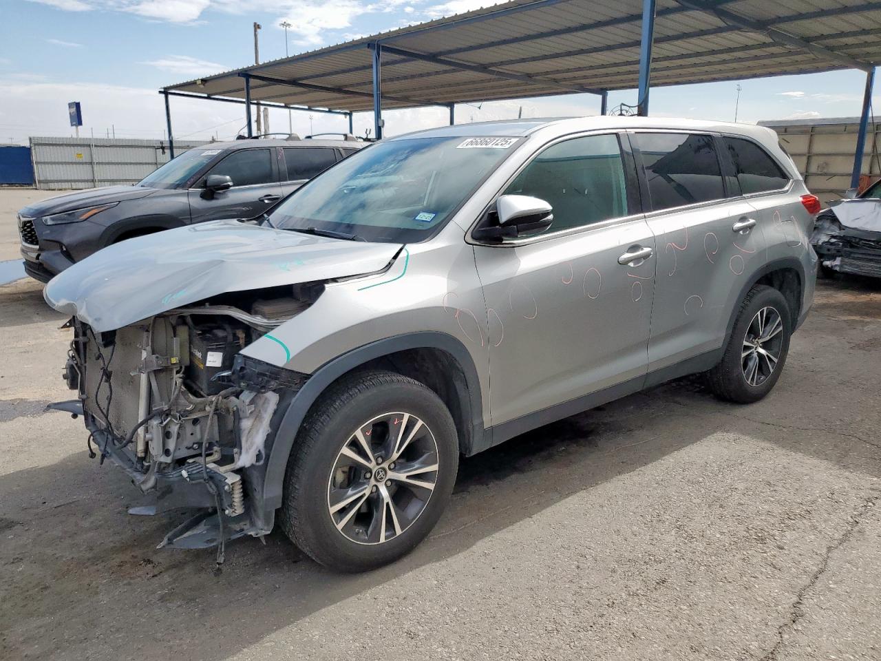 TOYOTA HIGHLANDER LE