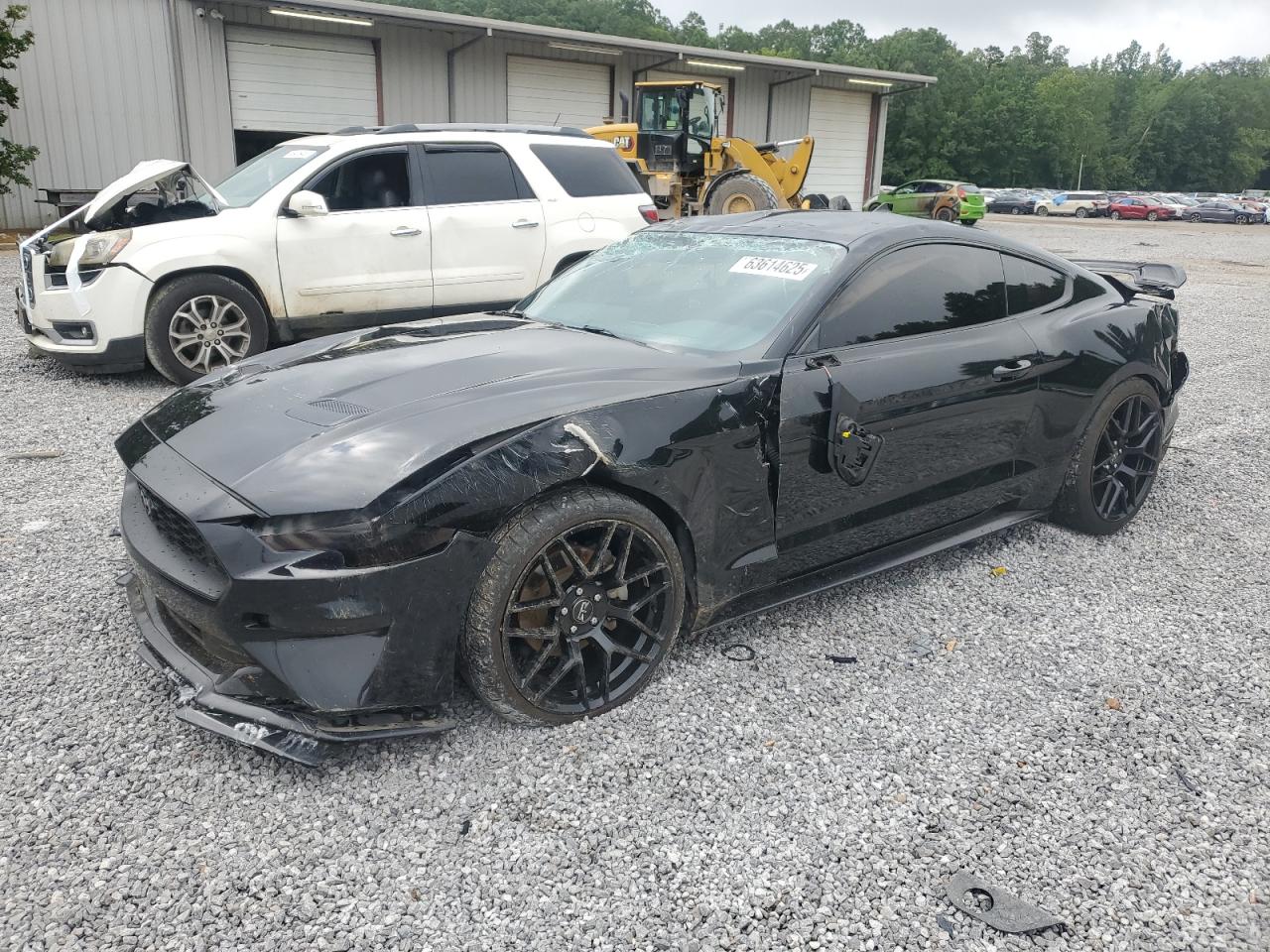 FORD MUSTANG