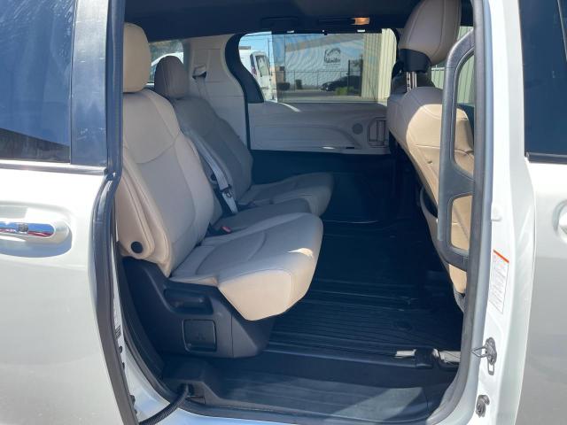 2021 TOYOTA SIENNA XLE - 5TDYRKEC2MS010054
