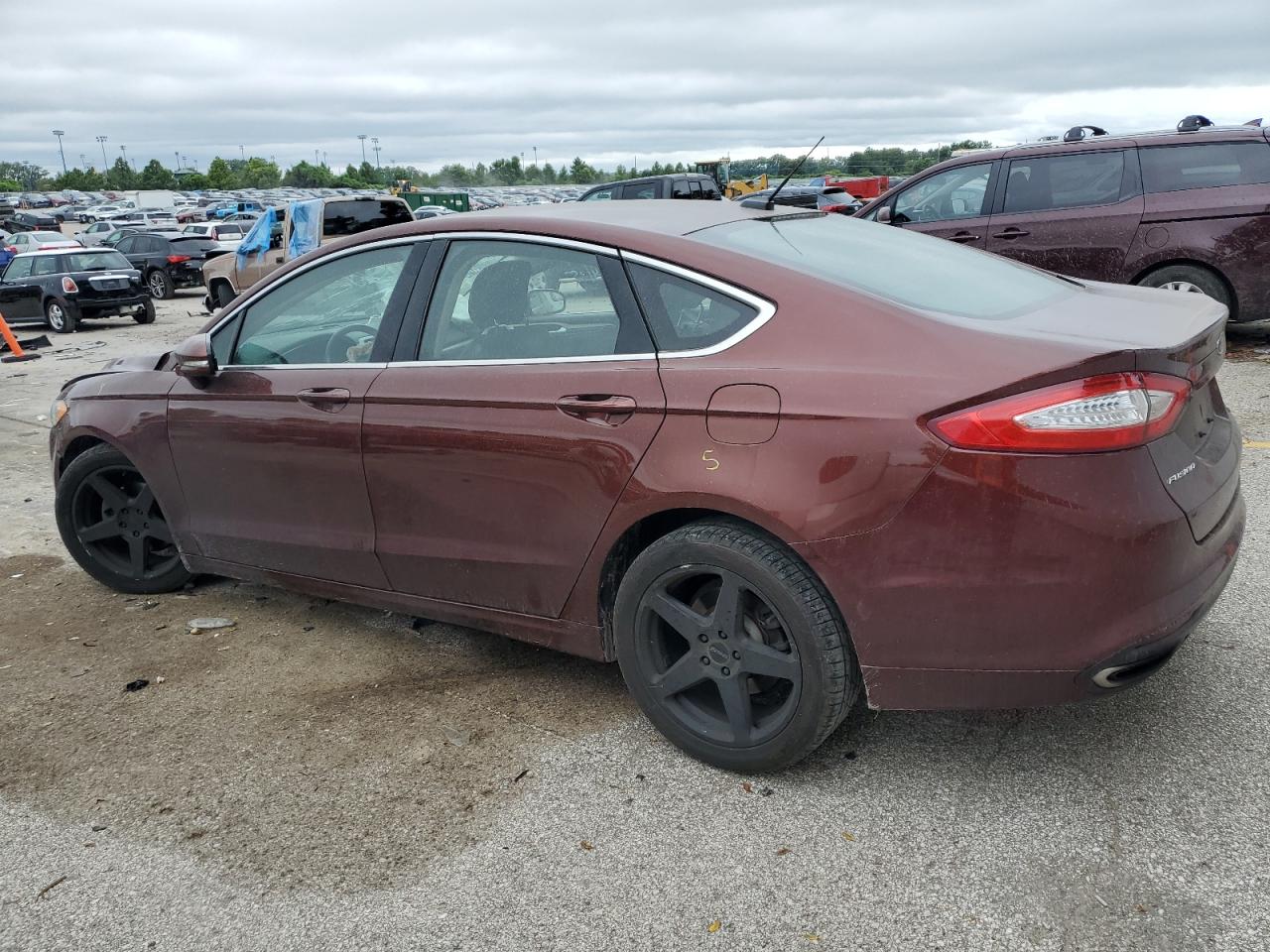 FORD FUSION SE