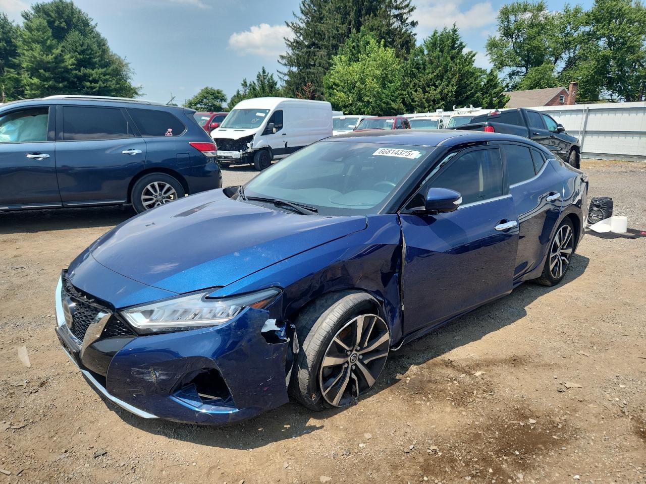 NISSAN MAXIMA SV